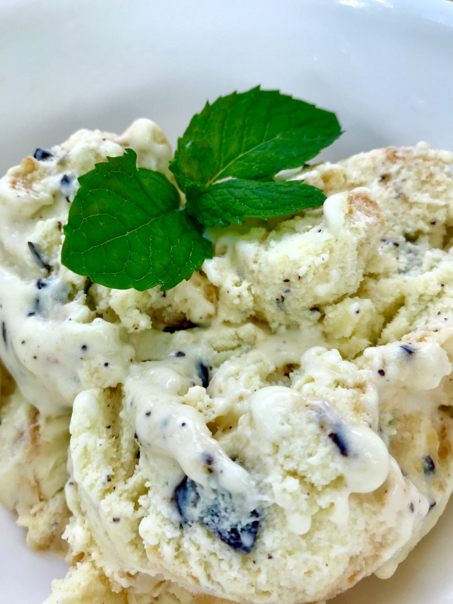 White Chocolate & Peach Swirl Ice&nbsp;Cream